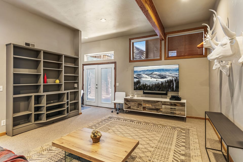 Condo, 4 Bedrooms | Interior