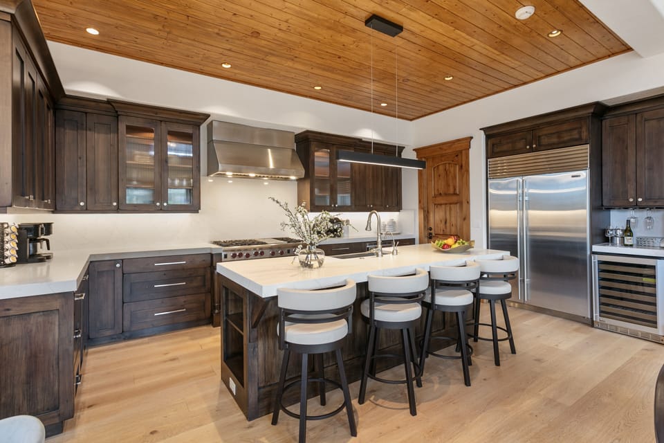 Condo, 4 Bedrooms | Private kitchen | Coffee/tea maker, fridge, oven, toaster