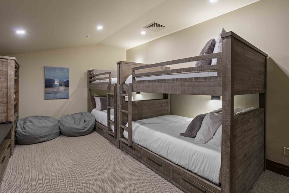 Condo, 3 Bedrooms | 3 bedrooms, desk, laptop workspace, iron/ironing board