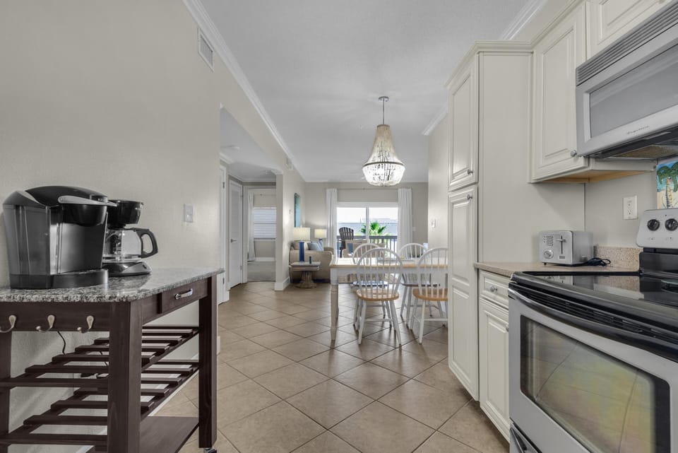 Condo, Multiple Beds (Villas on the Gulf unit J8) | Private kitchen | Oven, toaster