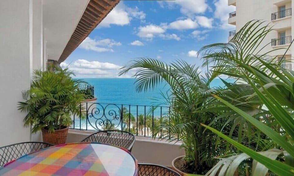 Apartment, Multiple Beds, Pool Access, Ocean View (902-VistadelSol) | Outdoor dining