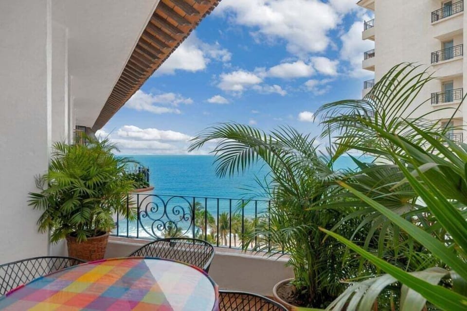 Apartment, Multiple Beds, Pool Access, Ocean View (902-VistadelSol) | Outdoor dining