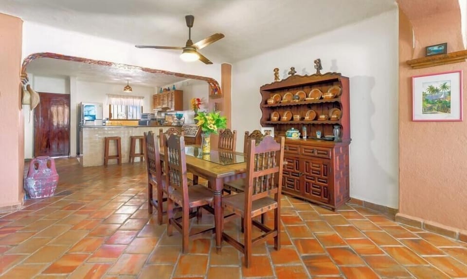 Condo, Multiple Beds, Pool Access, Ocean View (304-VistadelSol) | 2 bedrooms, individually decorated, individually furnished, bed sheets