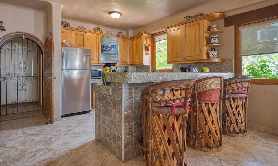 Apartment, Multiple Beds, Balcony, Ocean View (204-Plaza Mar) | Private kitchen