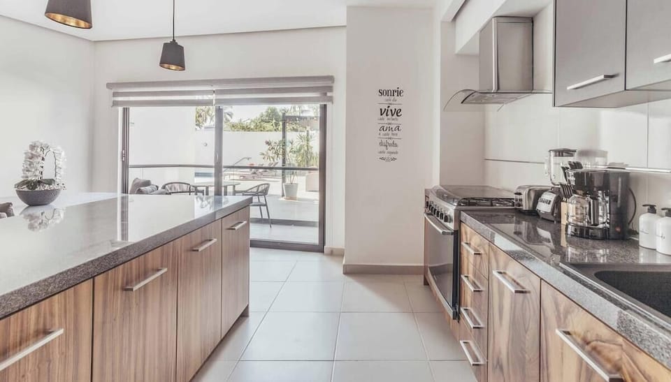 Condo, Multiple Beds, Pool Access, Beach View (DellaTerra 1A) | Private kitchen