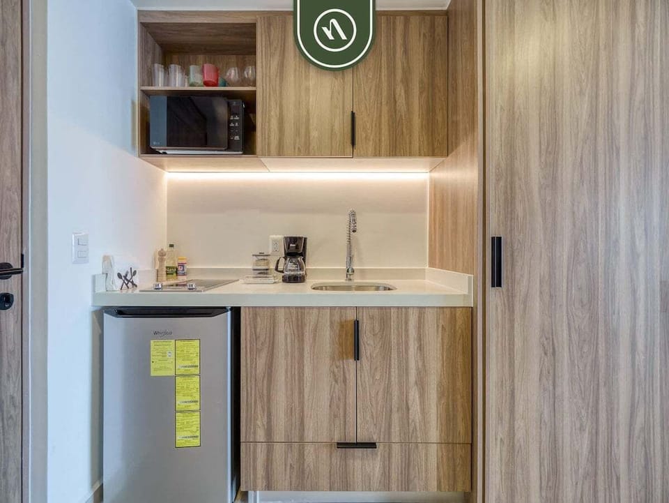 Condo, 1 King Bed, Balcony, Ocean View (Harbor 171 Torre Norte 1311) | Private kitchen