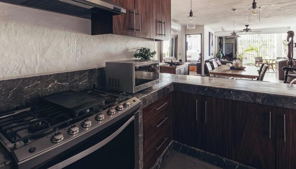 Condo, Multiple Beds, Terrace, Ocean View (La Palapa 106) | Private kitchen