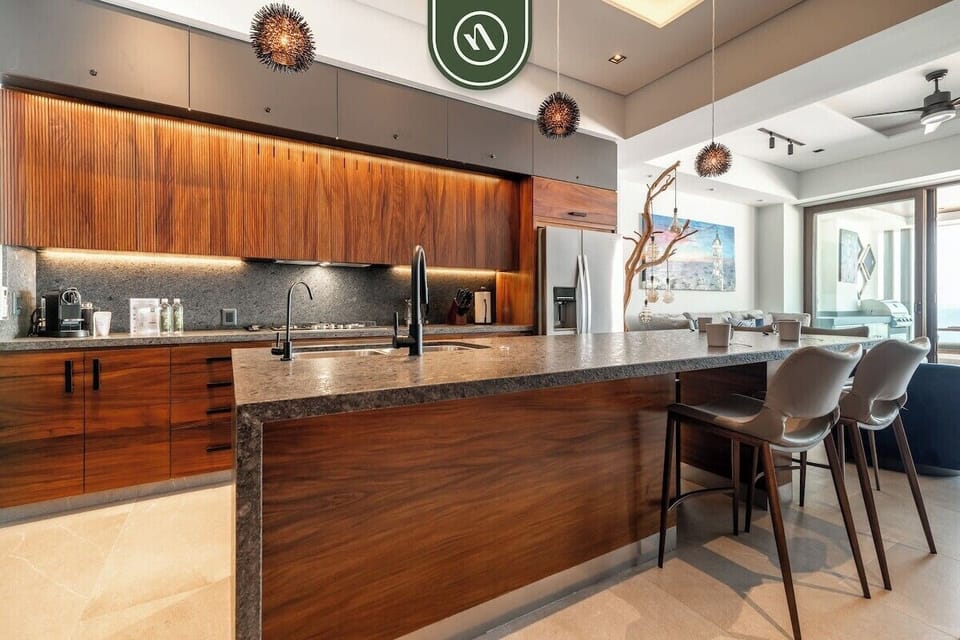 Condo, Multiple Beds, Pool Access, Ocean View (Las Verandas 503) | Private kitchen | Electric kettle