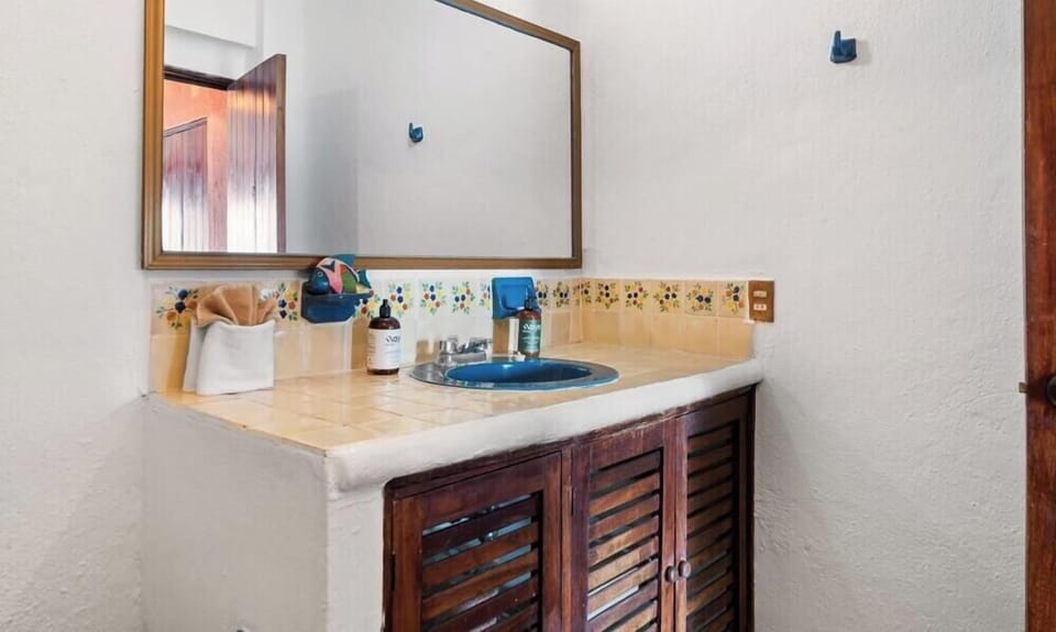 Ocean View 2Br Condo-balcony-beach-pool 710 Apartment in Puerto Vallarta