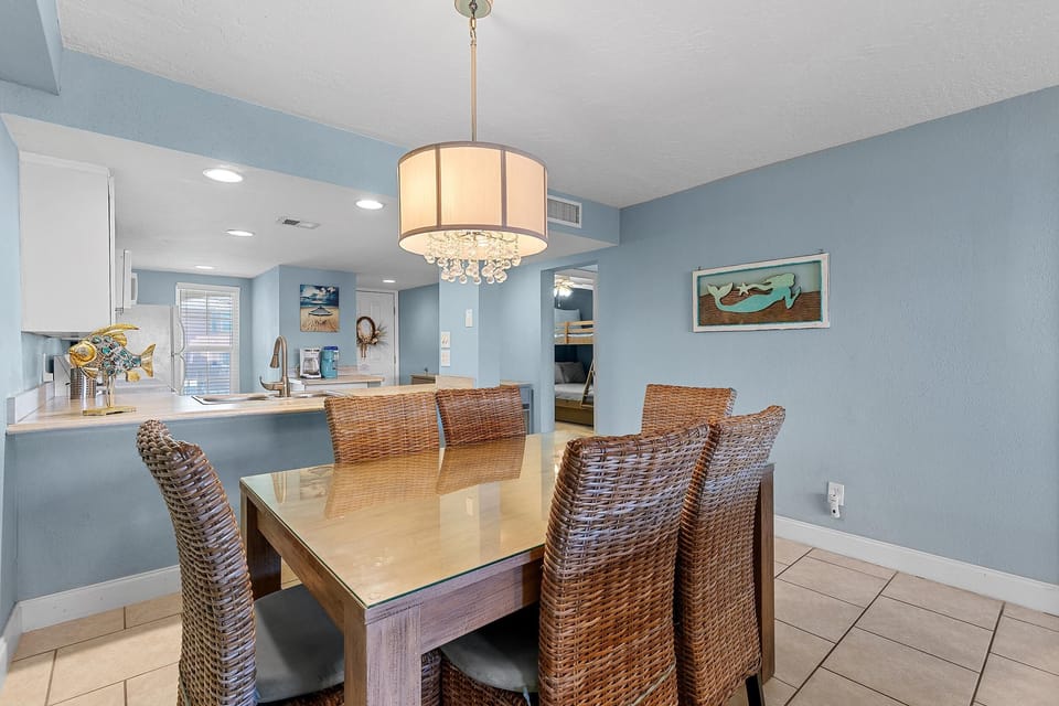 Condo, Multiple Beds (Point East 320) | Dining