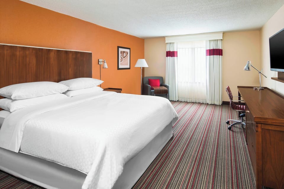 In-room safe, individually decorated, individually furnished, desk