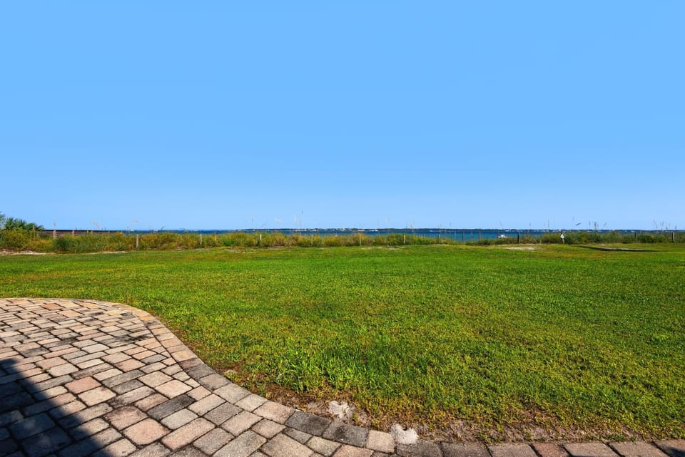 Condo, Multiple Beds (San De Luna #2) | Miscellaneous
