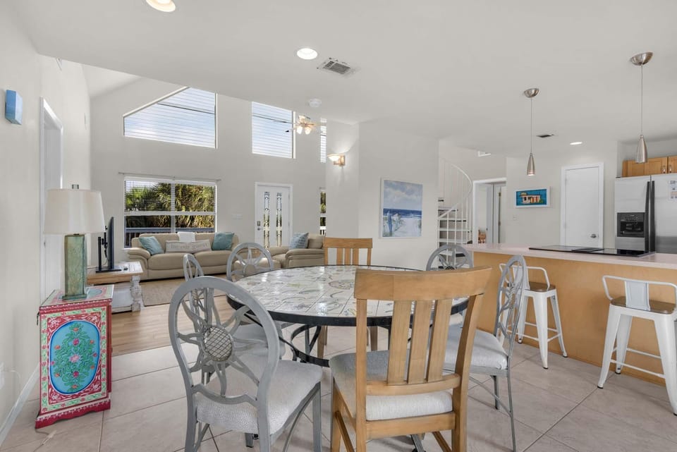 House, Multiple Beds (Blue Heron) | Interior