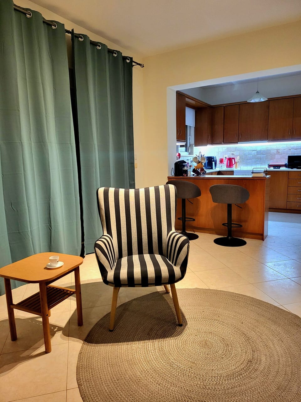 Villa, Sea View | Living area | 40-inch Smart TV with cable channels, fireplace, DVD player