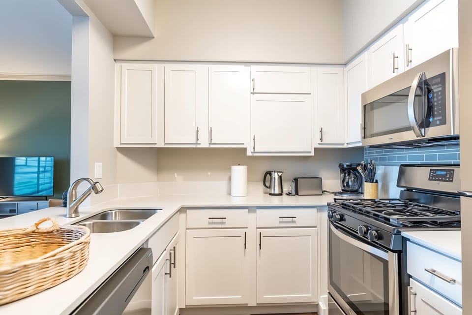 Standard Apartment, 1 Bedroom (Apartment) | Living area | Smart TV