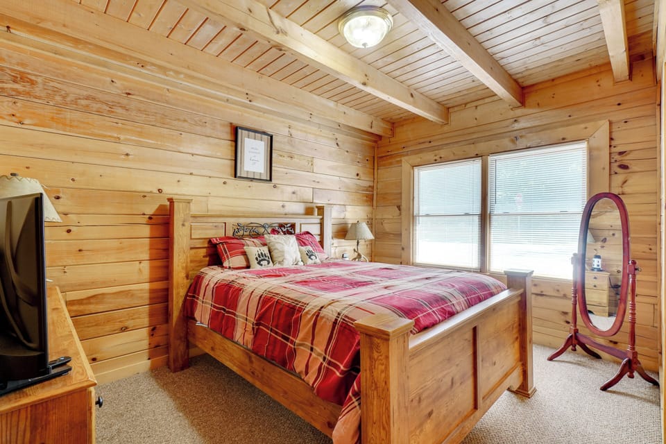 House (2 Bedrooms) | Interior