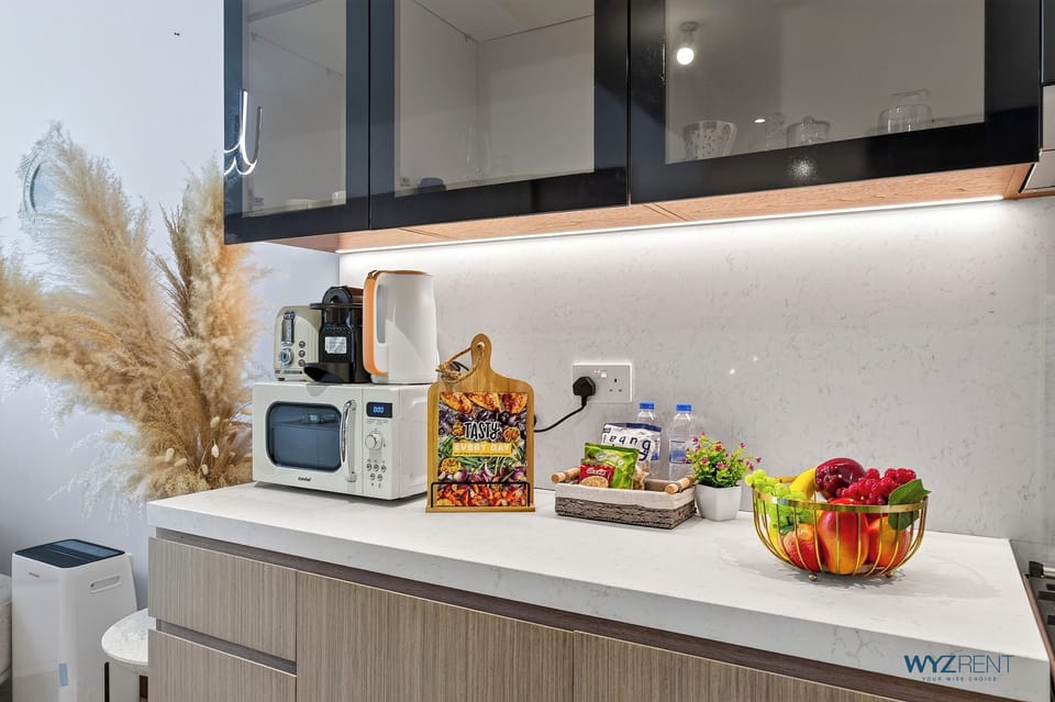 Standard Apartment, Sea View | Private kitchen
