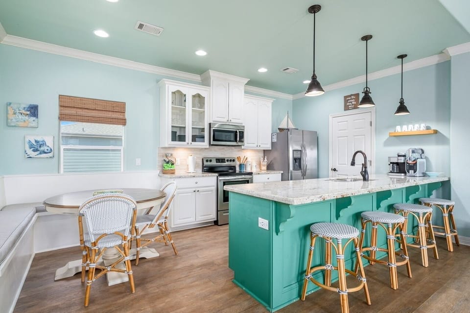 House, 3 Bedrooms | Private kitchen | Coffee/tea maker, fridge