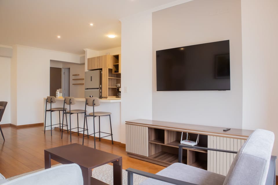 House | 2 bedrooms, desk, high-speed internet