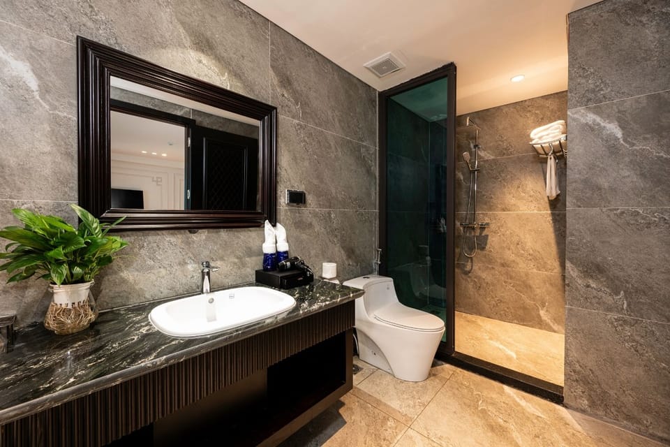 Presidential Suite with Private Terrace | Bathroom | Separate tub and shower, deep soaking tub, rainfall showerhead