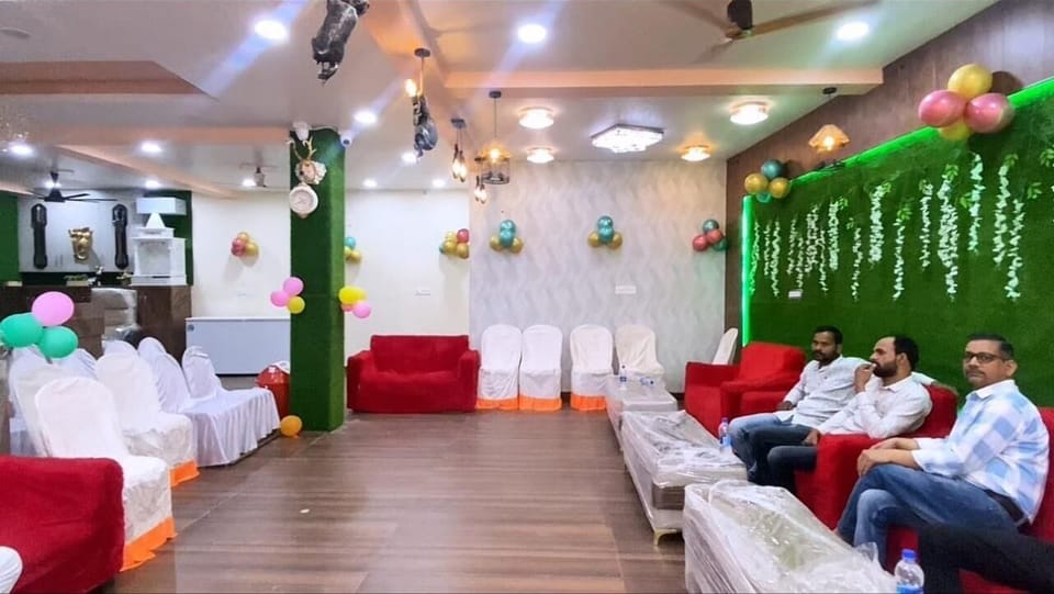 Banquet hall