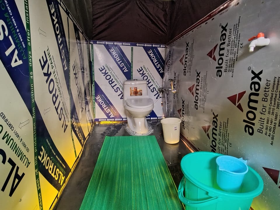 Comfort Tent, Mountain View | Bathroom | Shower, towels, soap, toilet paper