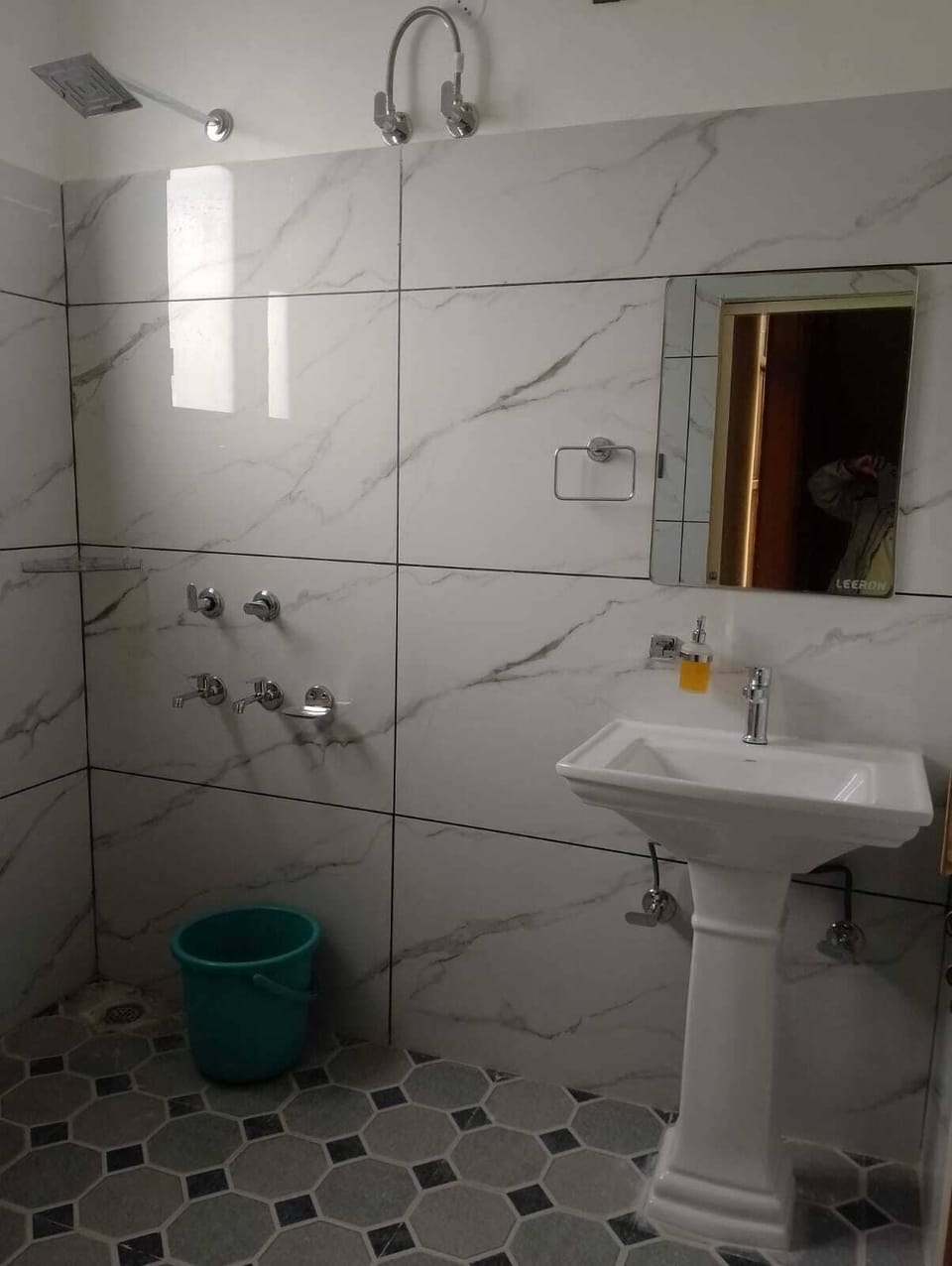 Shower, free toiletries, towels, soap