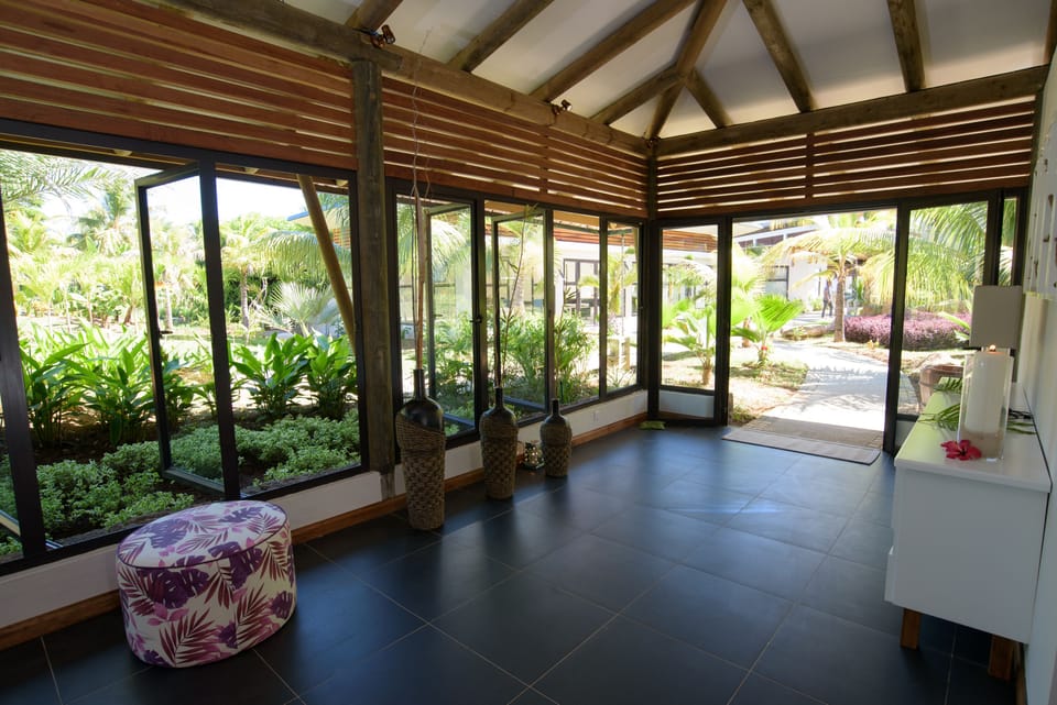 Couples treatment rooms, sauna, hot tub, steam room, Turkish bath