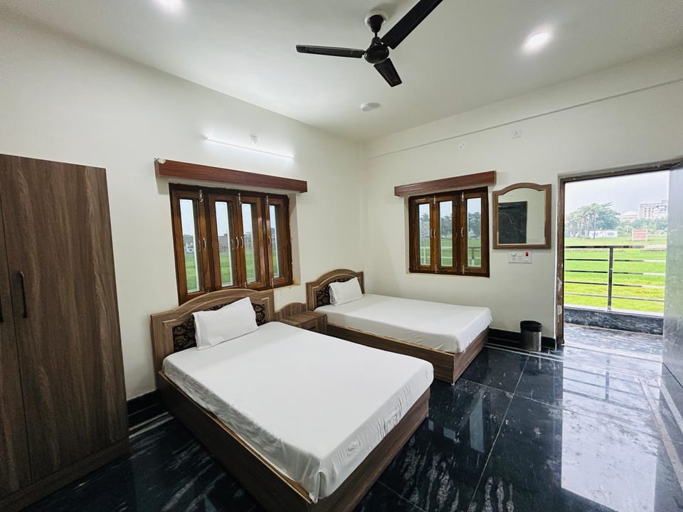 Deluxe Twin Room, 2 Twin Beds, Balcony, City View | Balcony view