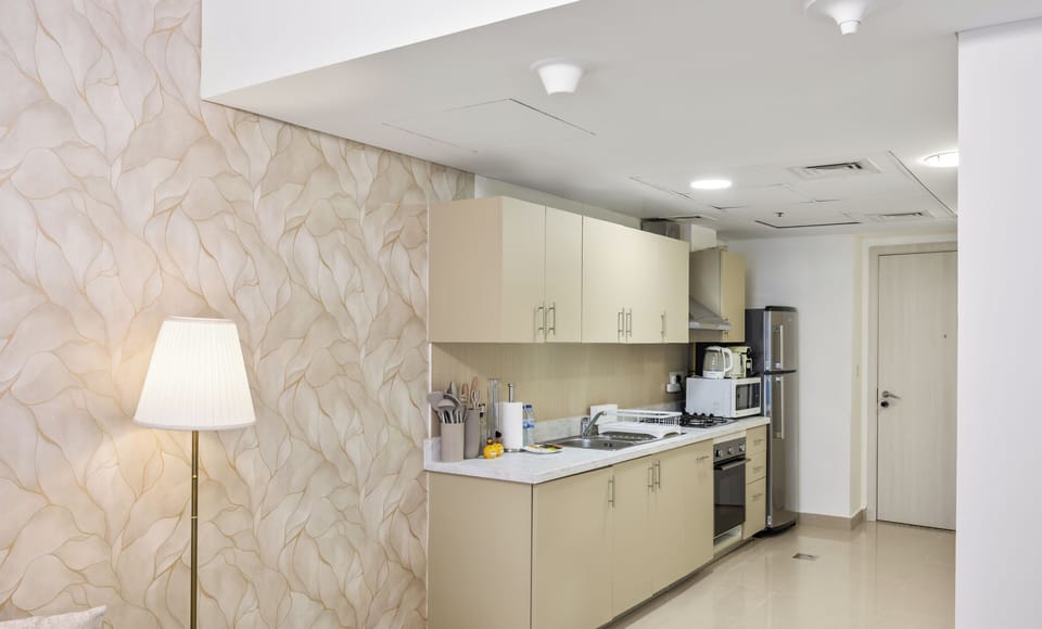 Standard Apartment, City View | Private kitchen