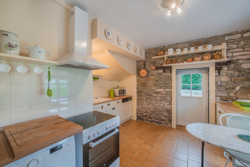 Family House, Park View, Garden Area | Private kitchen | Espresso maker