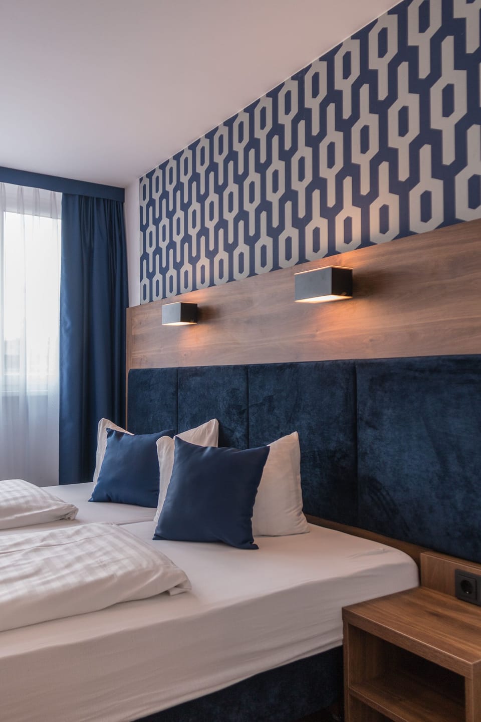 Triple Room | Desk, blackout drapes, soundproofing, free WiFi