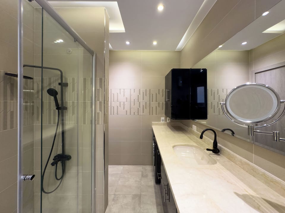 Kennah Modern 3BR | Akoya Residence, New Cairo Apartment in New Cairo City
