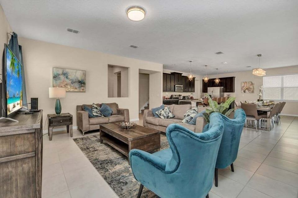 Villa, 5 Bedrooms | Living area