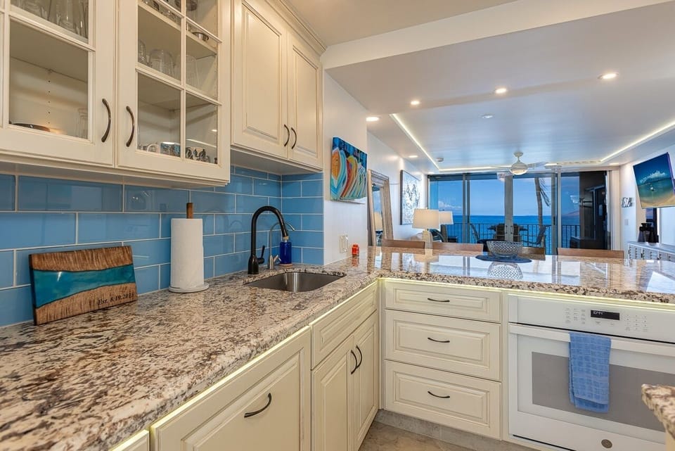 Condo, 2 Bedrooms | Private kitchen | Coffee/tea maker, fridge, oven, toaster