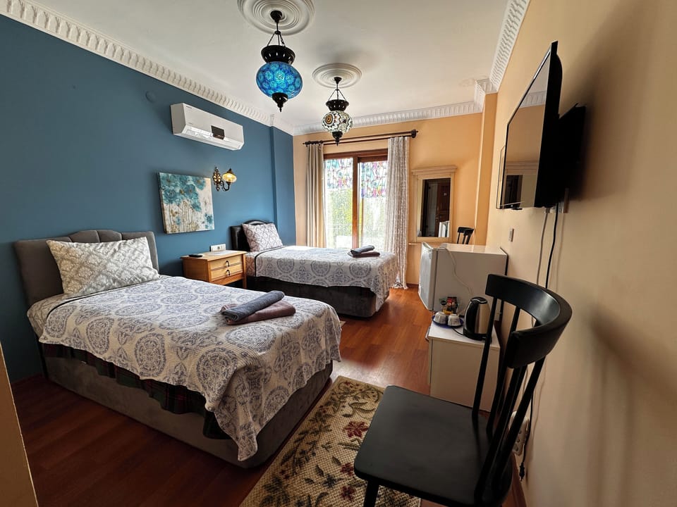 Comfort Room | Individually decorated, individually furnished, desk, laptop workspace