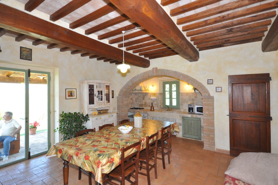 Panoramic Villa, 2 Bedrooms (Castelmuzio) | Living area | TV, fireplace