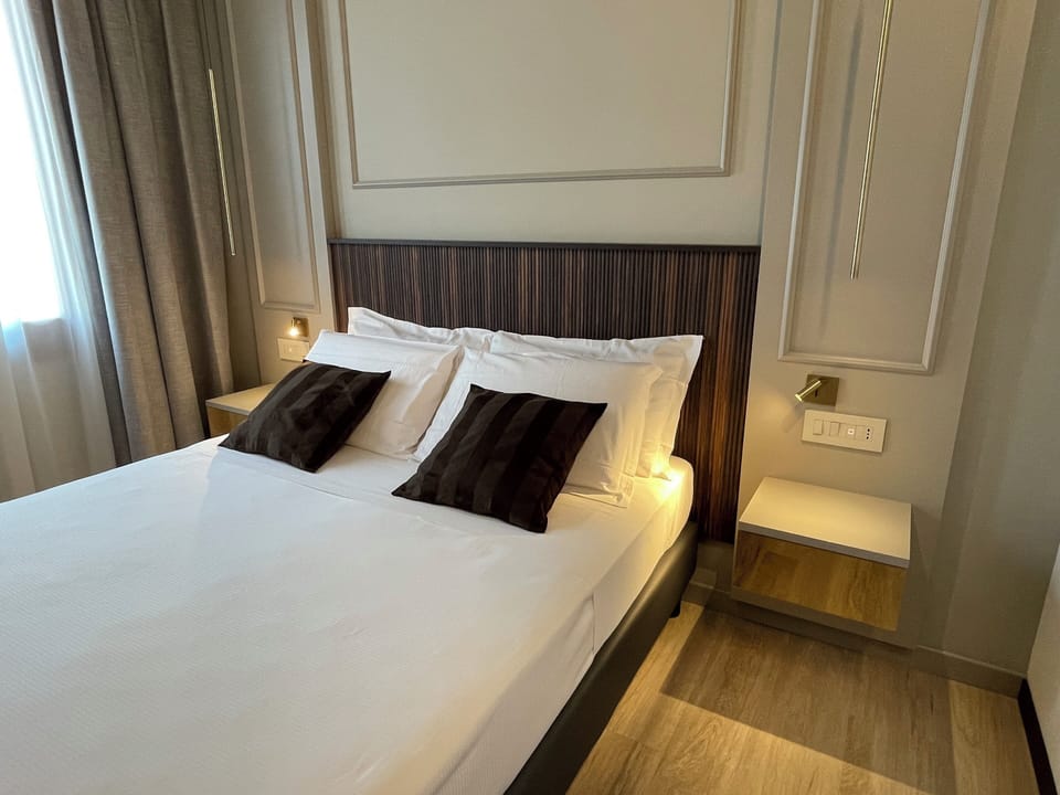 Classic Double Room | Desk, iron/ironing board, free WiFi, bed sheets