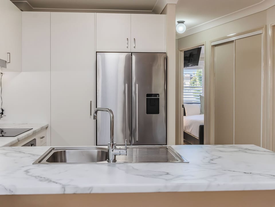 Apartment, 2 Bedrooms | Private kitchen | Electric kettle