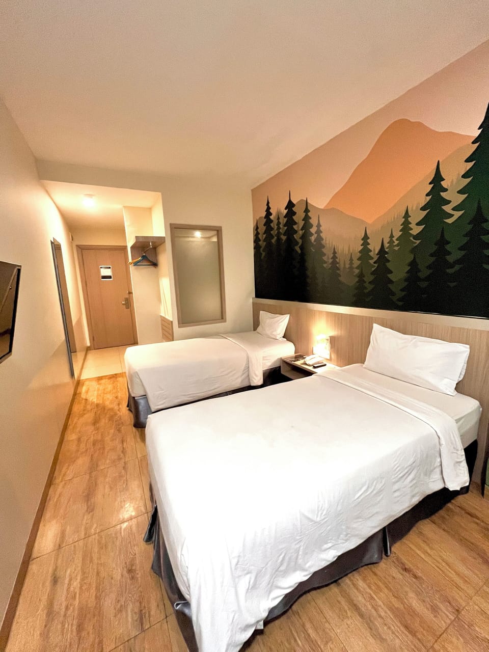 Twin Room, City View | WiFi (free)