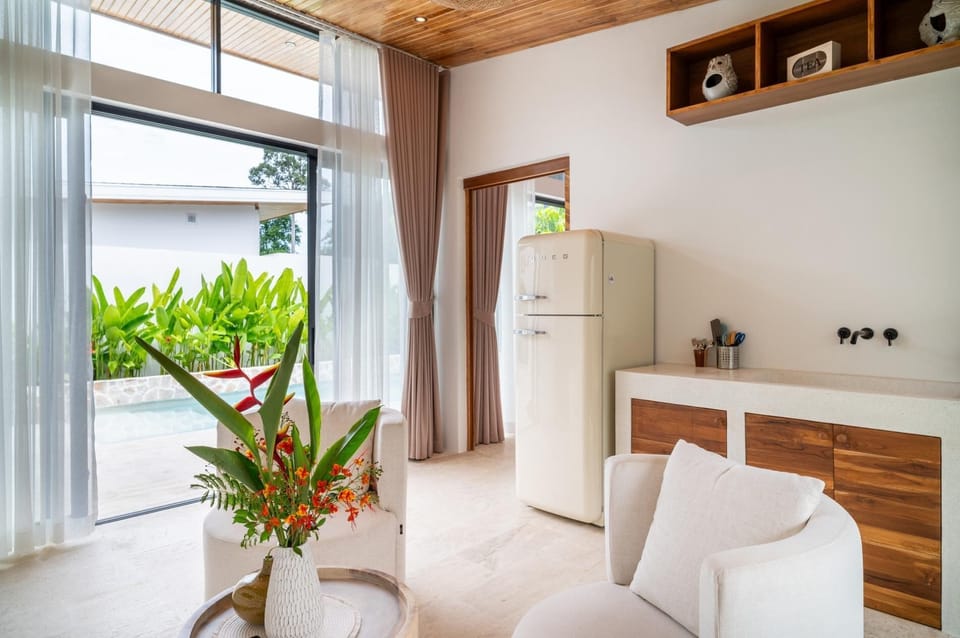 Villa, Pool View | Private kitchen | Toaster