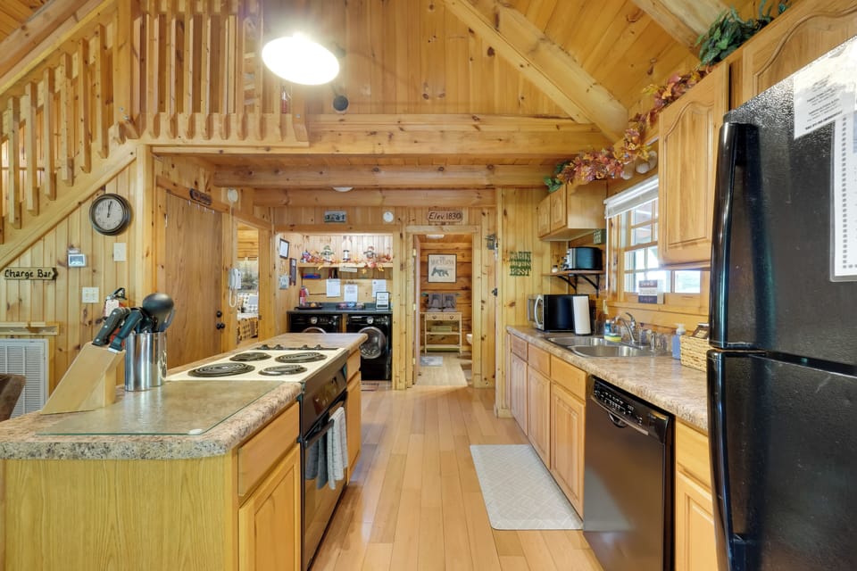 House (2 Bedrooms) | Interior