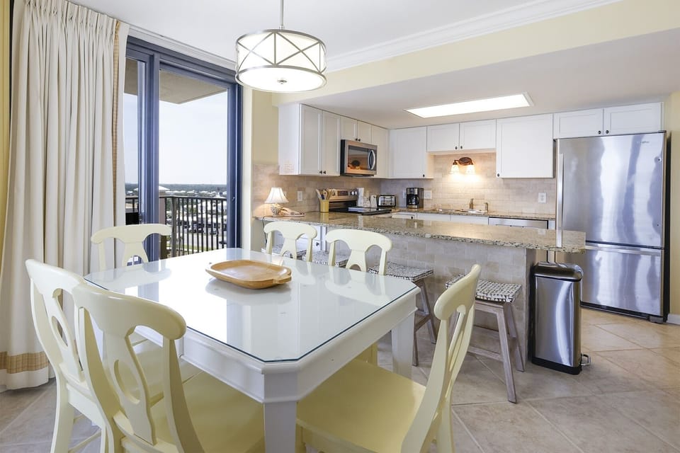 Condo, 3 Bedrooms | Private kitchen | Coffee/tea maker, fridge, oven