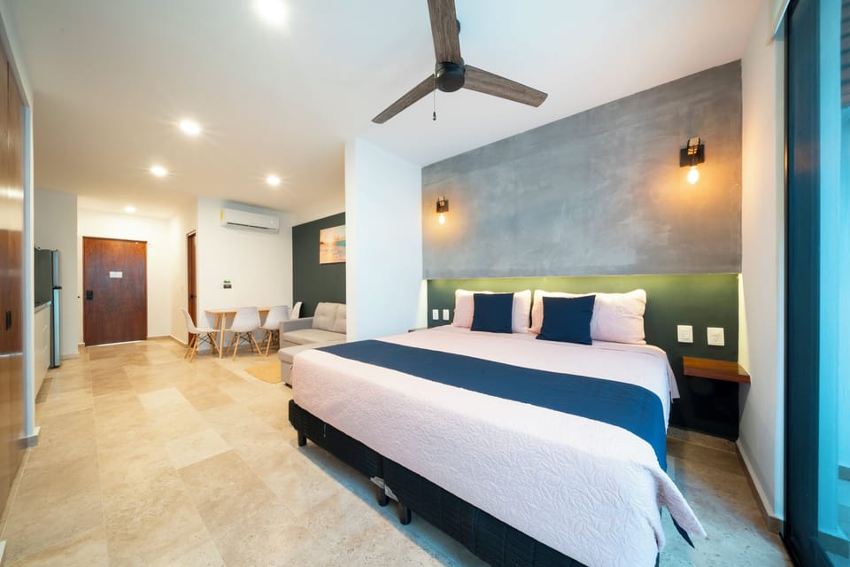 Standard Studio | In-room safe, free WiFi