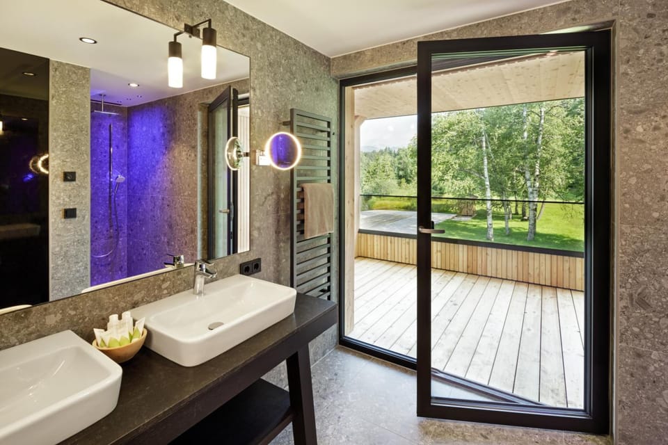 Rainfall showerhead, eco-friendly toiletries, hair dryer, bathrobes