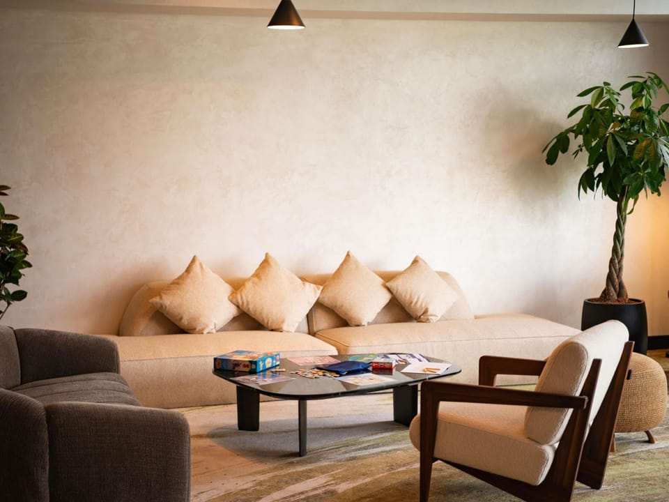 Room, 1 Queen Bed, Accessible | Premium bedding, minibar, in-room safe, desk