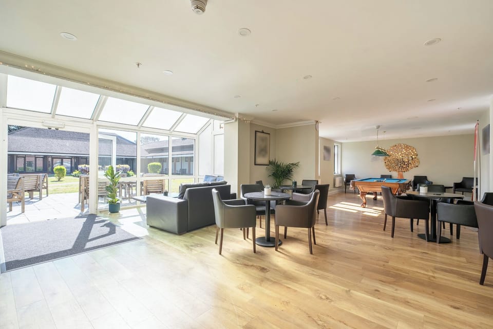 Cottage | Game room