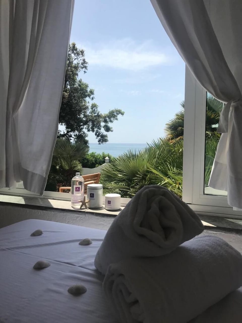 Hot tub, body treatments, mud baths, aromatherapy, sports massages