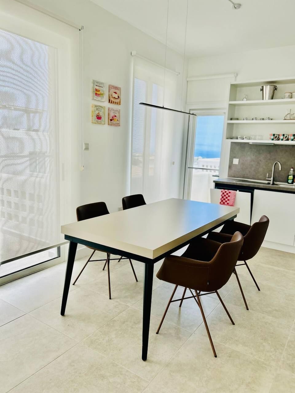 Deluxe Condo | In-room dining