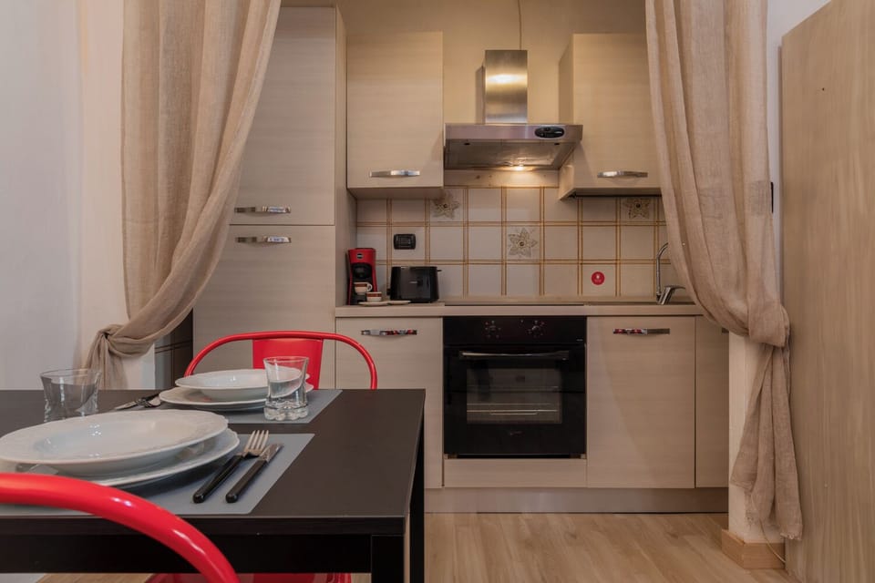 Basic Apartment, Balcony | Private kitchen | Electric kettle
